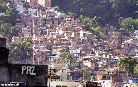 Favela nahe Rio de Janiero, Brasilien