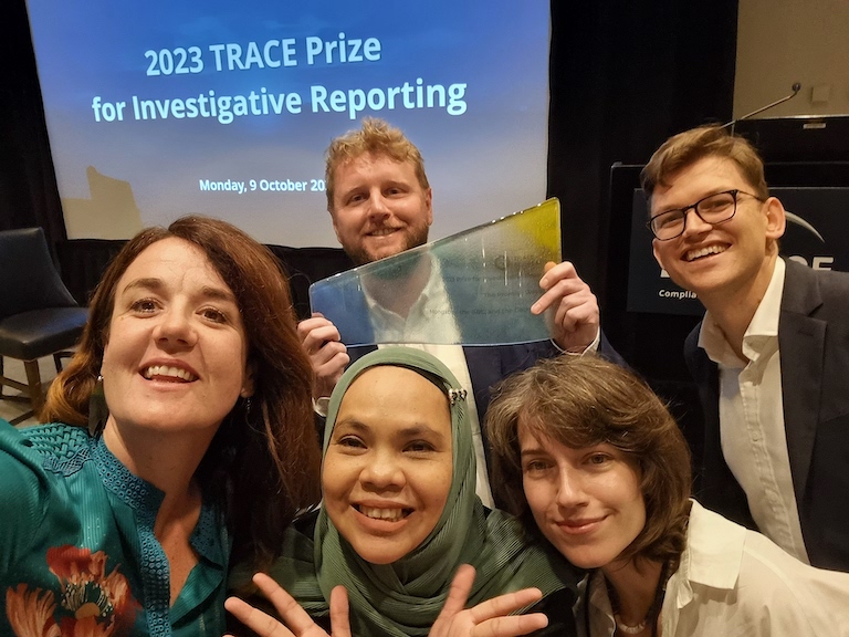 Our team collecting the 2023 Trace Prize in London, October 2023. Pictured (in front, left to right) are Rebecca Henschke of BBC and Aseanty Widaningsih Pahlevi and Alexandra Popescu of Mongabay; (back) Tom Johnson & Tom Walker of The Gecko Project.