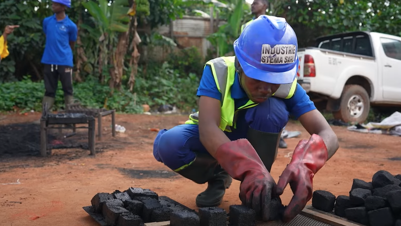 Screenshot from the video version of the report. Footage by Thomas Diego Badia.