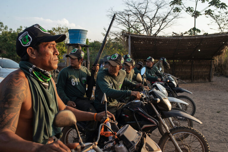 The “Guardians of the Forest” are a group of Indigenous Guajajara in the Arariboia Indigenous Territory who risk their lives to protect their ancestral land against illegal logging, hunting and other environmental crimes. Image by Ingrid Barros for Mongabay.