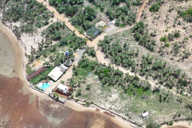 An aerial view of the Itans Natural Monument. Drone photo by Adriana Amâncio for Mongabay.